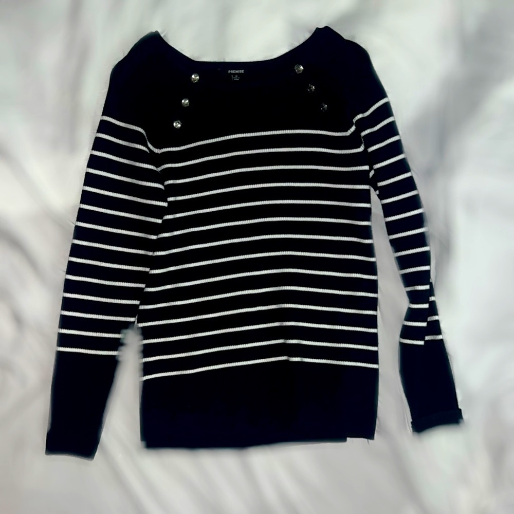 Premise navy blue and white thick sweater